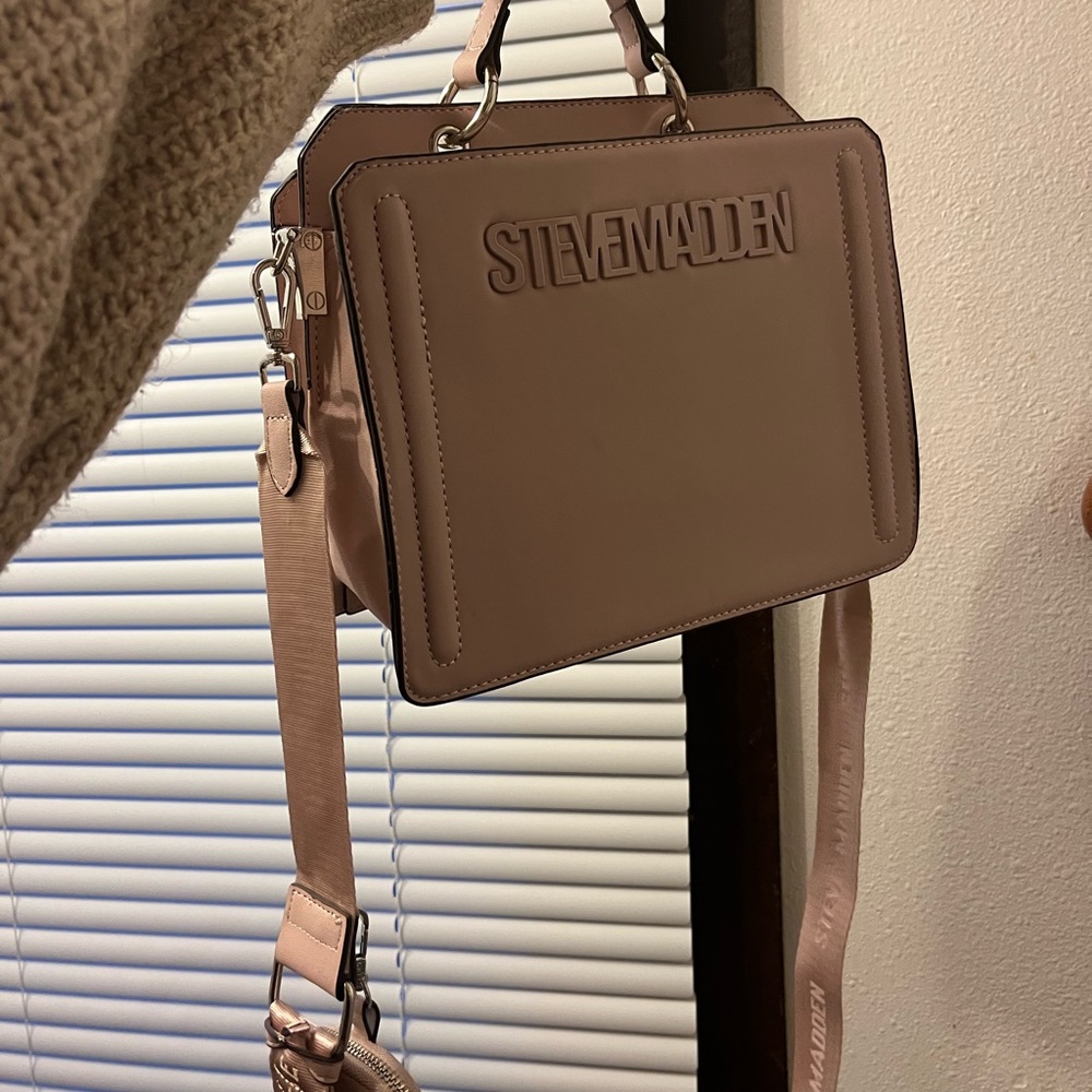💕PINK NWOT STEVE MADDEN BAG
